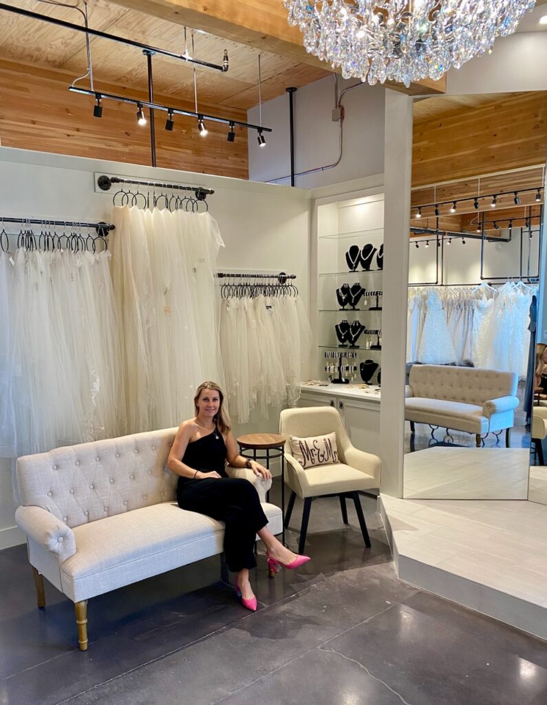 Say "Yes" To These Des Moines Wedding Dress Shops - Des Moines Girl